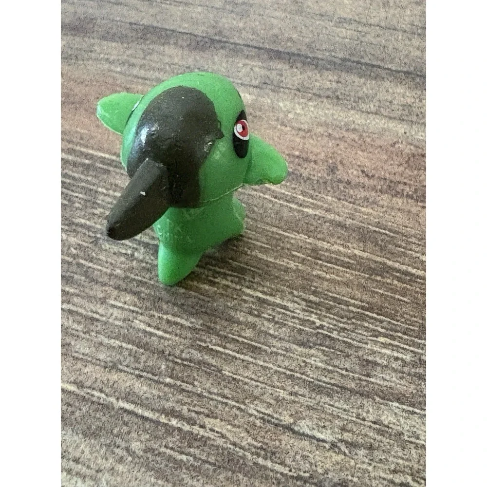 Pokemon‎ 2000s Mini Vinyl PK Gumball and Pikachu Miniature Axew Action Figure